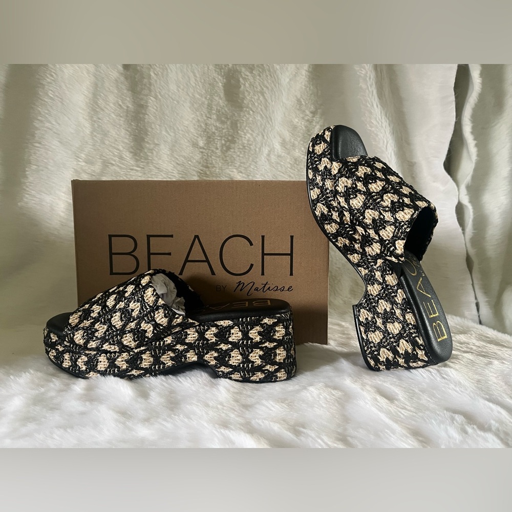 Today ONLY! $40 Matisse Multicolor Platform Sandals Black